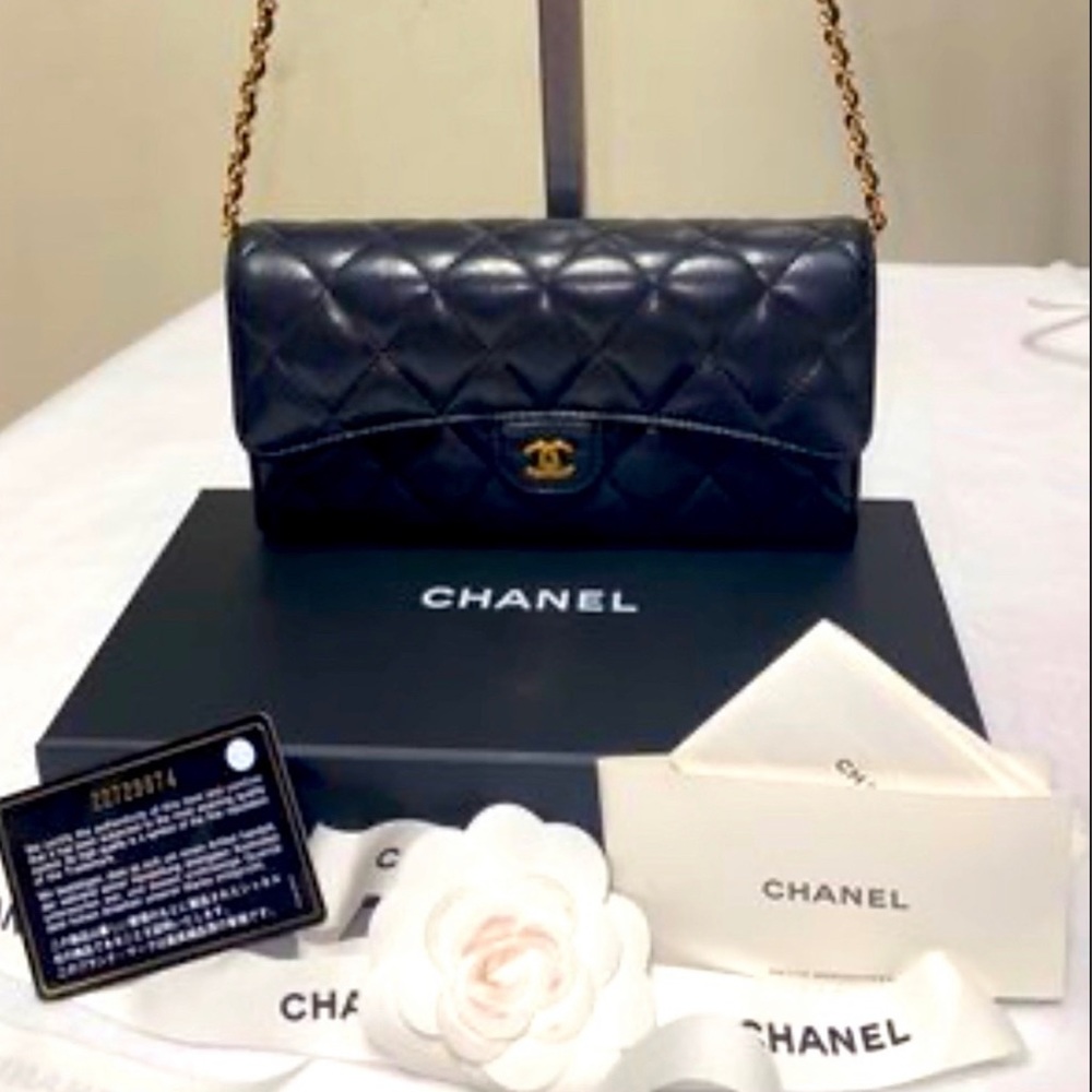 Chanel Long Wallet on Chain